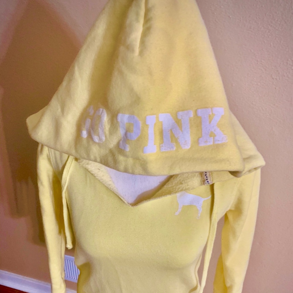 💫GO PINK V-NECK SWEATSHIRT💫
